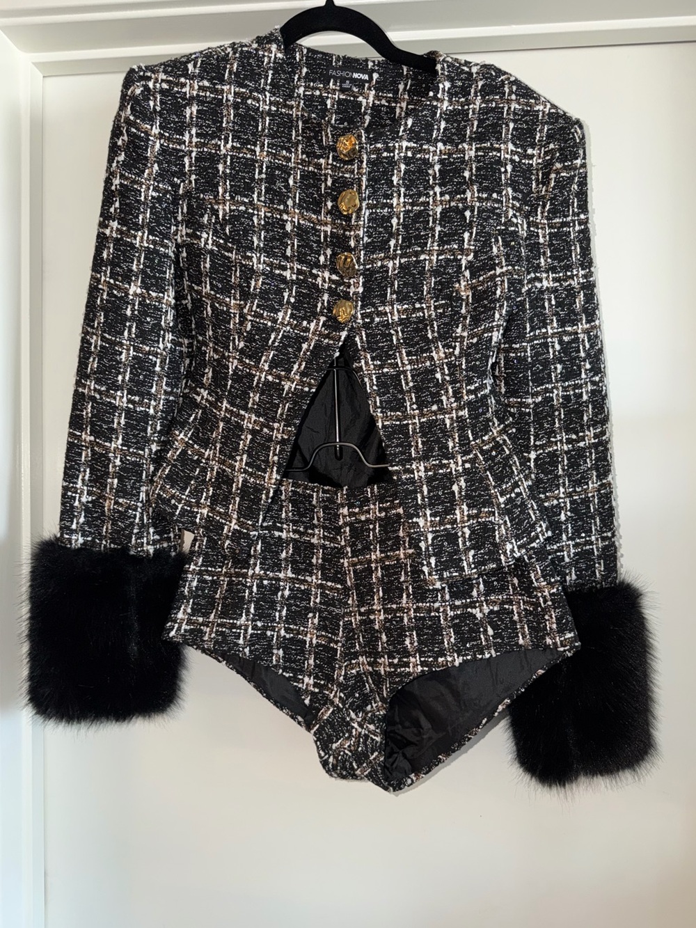 Fashion nova 2 piece set with fur cuffs